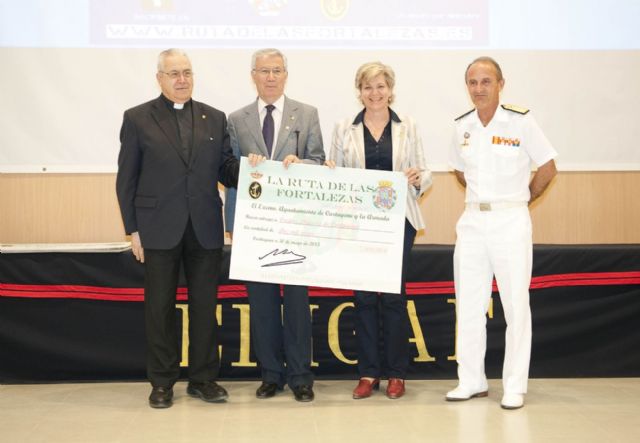 La IV Ruta de las Fortalezas muestra su cara más solidaria con la donación de 12.000 euros - 4, Foto 4