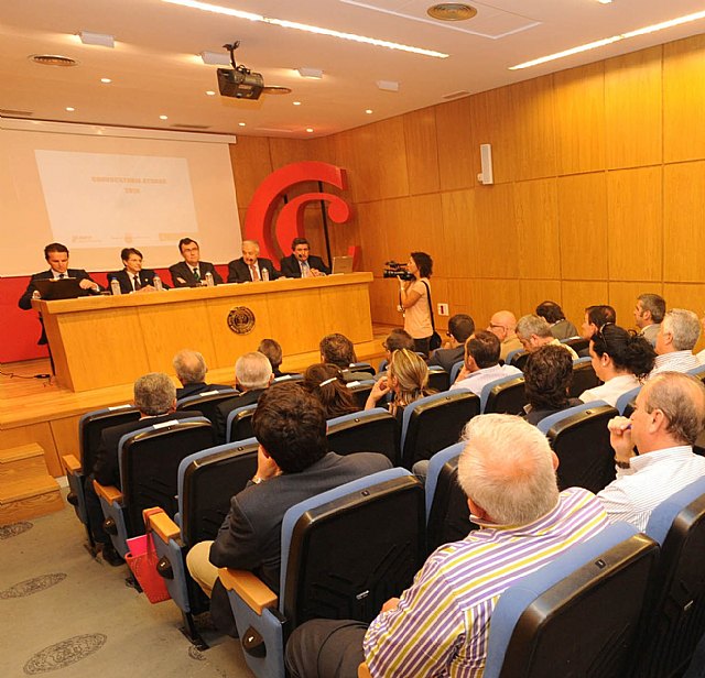 La Consejería de Empresa presenta a los empresarios las nuevas ayudas para la reindustrialización de Lorca - 1, Foto 1