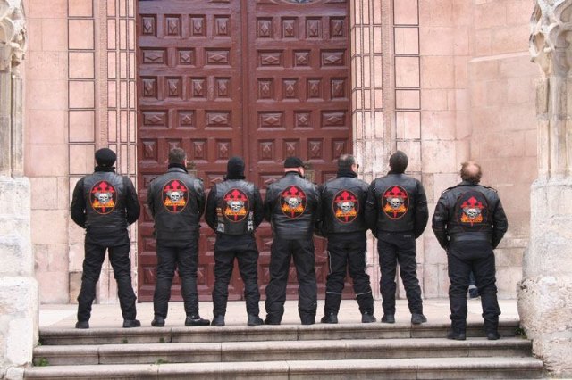 Un grupo de moteros del 