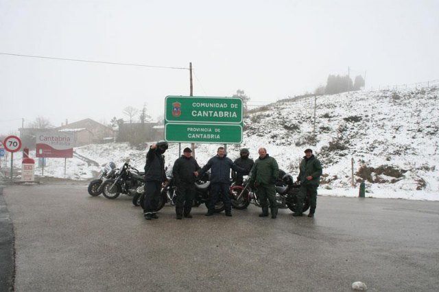 Un grupo de moteros del 