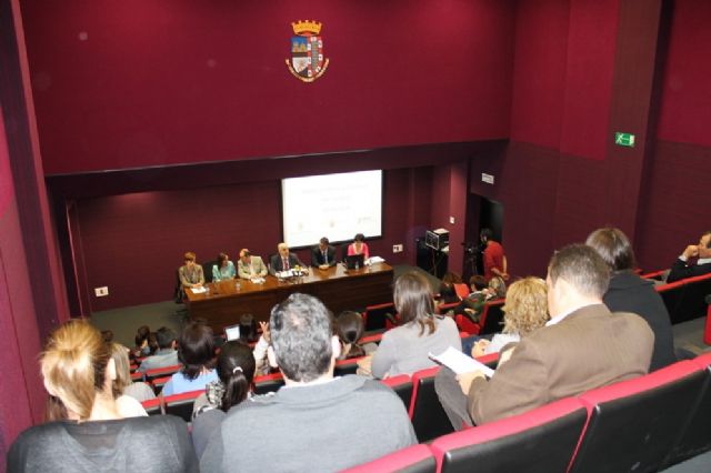 Más de treinta personas asistieron a la Jornada dirigida a personas emprendedoras celebrada ayer - 2, Foto 2