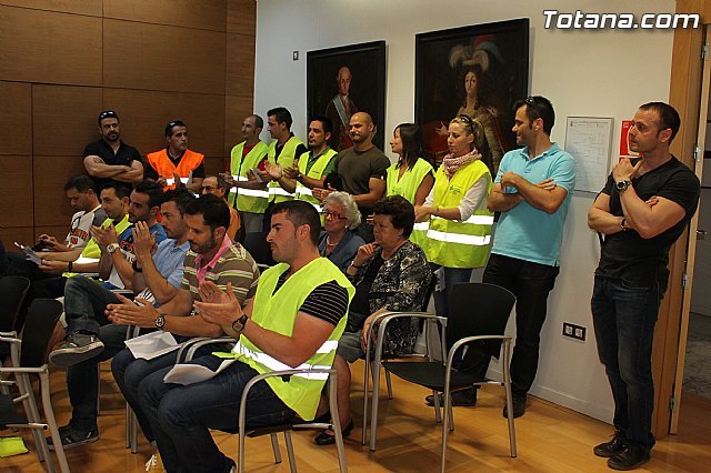 La Policía Local de Totana hace una visita al Pleno municipal, Foto 4