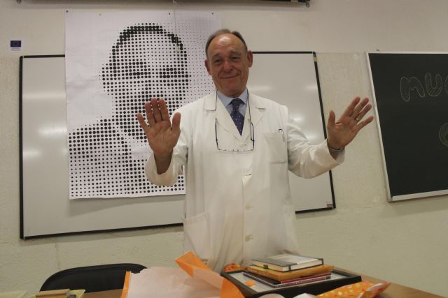 La Facultad de Medicina de la Universidad de Murcia ofrece un homenaje al catedrático Ginés Doménech por su jubilación - 2, Foto 2