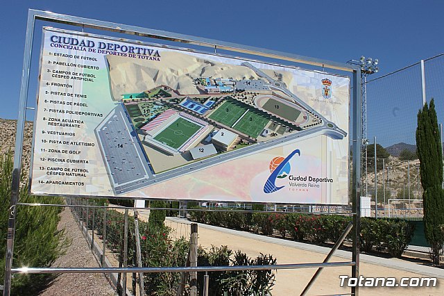 PSOE: La Alcaldesa debe aclarar la titularidad de la Ciudad Deportiva, Foto 1