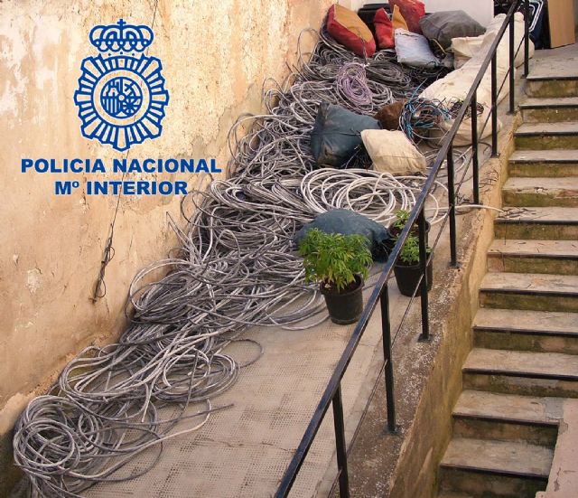 La Policía Nacional detiene a los autores de diversos robos de cableado eléctrico en empresas de la ciudad de Yecla - 2, Foto 2