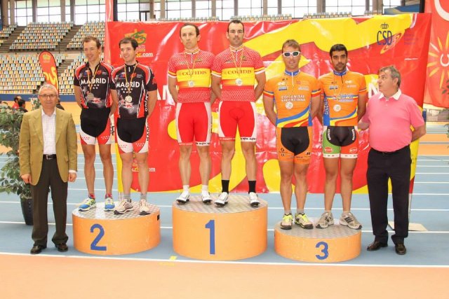 El ciclista pachequero, Pedro José Vera, y Clemente suman tres medallas en los Campeonatos de España de Pista de Ciclismo Adaptado - 1, Foto 1