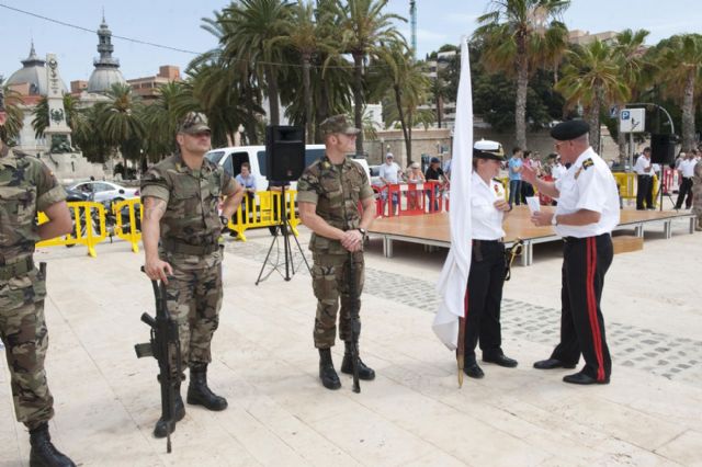 Las tropas ultiman detalles para la entrega de la bandera de la Escuela de Infantería de Marina - 5, Foto 5