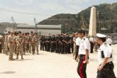 Las tropas ultiman detalles para la entrega de la bandera de la Escuela de Infantería de Marina