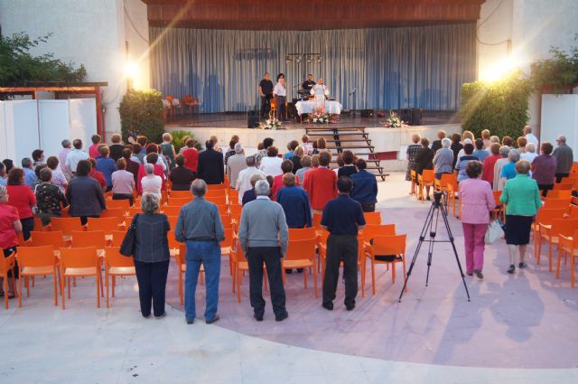Ana del Vals García es elegida nueva Reina del Centro Municipal de Personas Mayores dentro del programa de festejos´2013, Foto 6