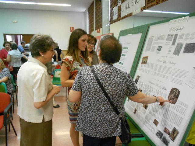 El Puntal despide la exposición ´La otra historia´, en la que ha participado el Centro de la Mujer y el Centro de Mayores de la pedanía - 3, Foto 3
