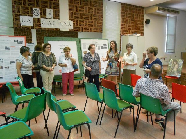El Puntal despide la exposición ´La otra historia´, en la que ha participado el Centro de la Mujer y el Centro de Mayores de la pedanía - 4, Foto 4