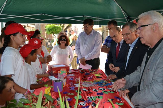 Los alumnos del CEIP Ramón y Cajal exponen en Águilas los trabajos del IV Mini-Market - 1, Foto 1