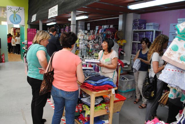 La IV Feria Outlet torreña estimula las ventas con descuentos de hasta el 70% - 1, Foto 1