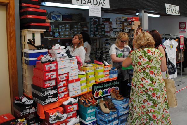 La IV Feria Outlet torreña estimula las ventas con descuentos de hasta el 70% - 2, Foto 2