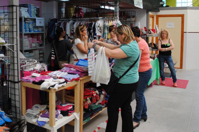 La IV Feria Outlet torreña estimula las ventas con descuentos de hasta el 70% - 4, Foto 4