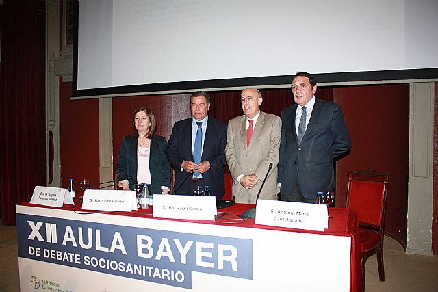Palacios afirma que la sostenibilidad del sistema sanitario debe lograrse consensuando decisiones con los profesionales - 1, Foto 1