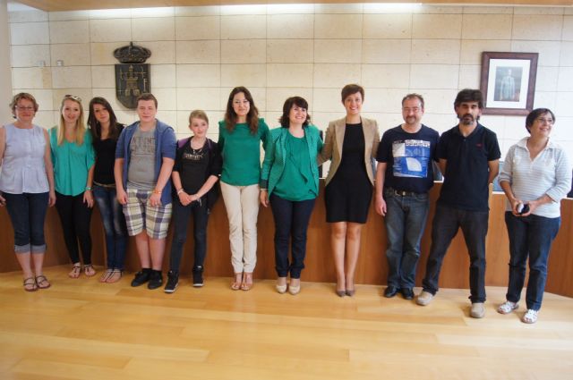 Los programas de movilidad estudiantil europea del IES Prado Mayor permiten que cuatro alumnos franceses realicen sus prácticas formativas en dependencias municipales - 1, Foto 1