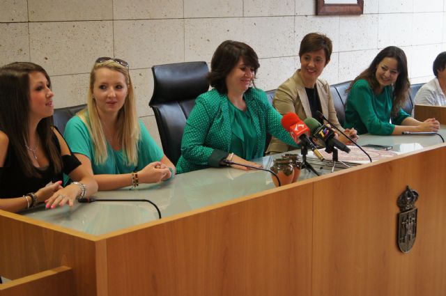 Los programas de movilidad estudiantil europea del IES Prado Mayor permiten que cuatro alumnos franceses realicen sus prácticas formativas en dependencias municipales - 2, Foto 2