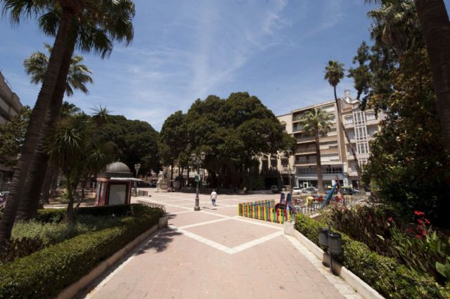 El traslado de juegos infantiles y kioscos inician las obras de la plaza San Francisco - 1, Foto 1