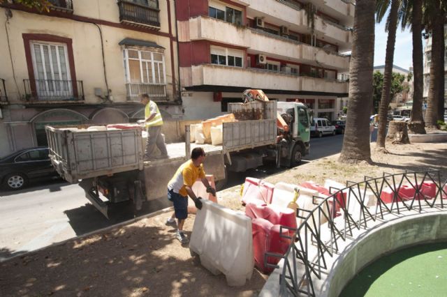 El traslado de juegos infantiles y kioscos inician las obras de la plaza San Francisco - 4, Foto 4