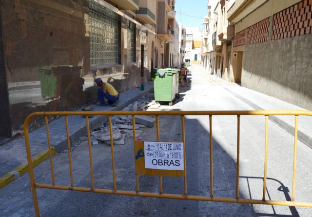 Varias calles de Águilas renuevan su pavimento - 1, Foto 1