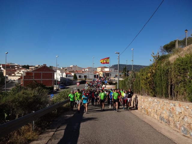 El Club Senderista de Totana colaboró en la ruta senderista llevada acabo en Aledo, Foto 1