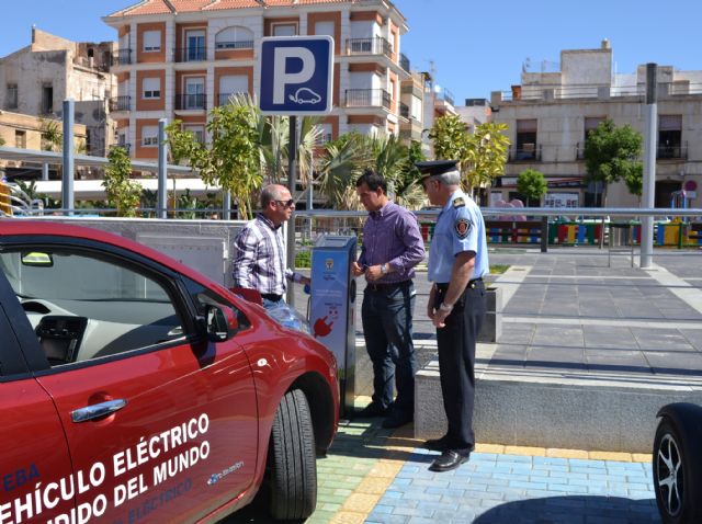 Águilas cuenta ya con su primer punto de recarga para vehículos eléctricos - 2, Foto 2