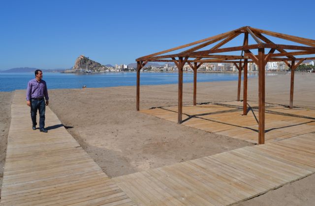 Puesta a punto de las playas de Águilas ante la llegada de la época estival - 2, Foto 2