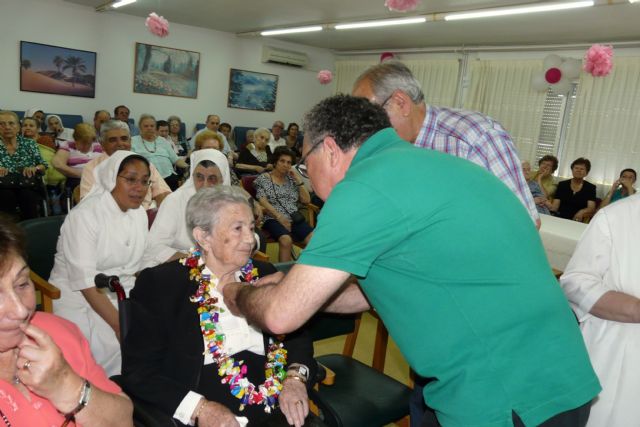 La residencia Nuestra Señora de Fátima celebra el siglo de vida de Elisea Crespo en Molina de Segura - 1, Foto 1