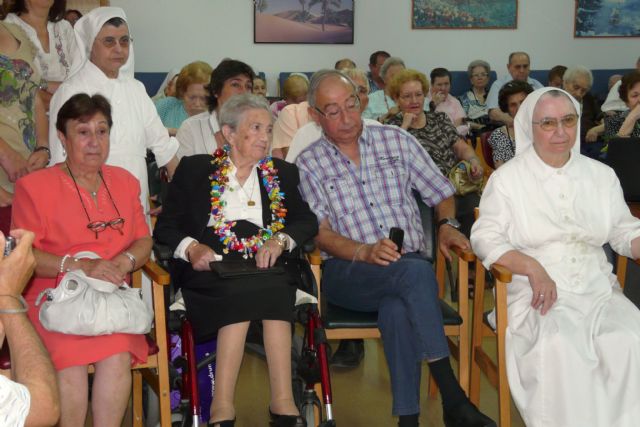 La residencia Nuestra Señora de Fátima celebra el siglo de vida de Elisea Crespo en Molina de Segura - 3, Foto 3