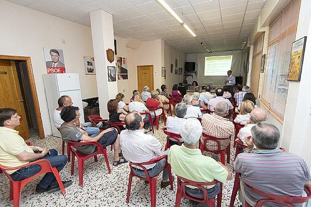 El Programa de Empleo Emplea Beniel expuesto por el Alcalde Socialista, Roberto García, pone de manifiesto que desde los Ayuntamientos se puede favorecer la creación de empleo - 1, Foto 1