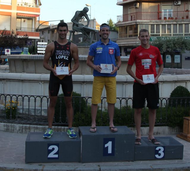 Casi 350 corredores participan en el V Triatlón Ciudad de Cehegín bajo un calor sofocante - 3, Foto 3