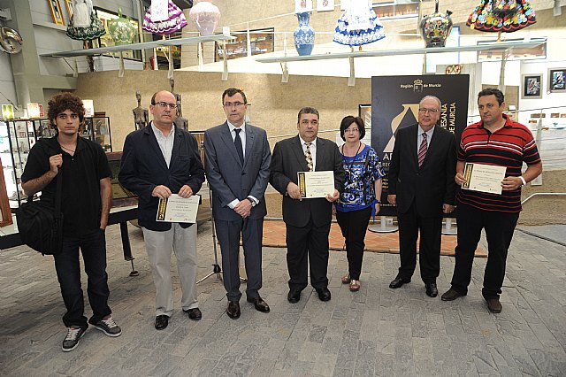 José Ballesta destaca la conjunción de tradición y modernidad en los ganadores de los II Premios de Artesanía de la Región, Foto 1