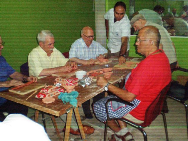 Los mayores de El Algar disfrutan pintando y modelando arcilla - 3, Foto 3