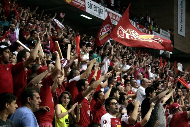 El Club junto a la Agrupación de Peñas organizan viaje a Barcelona para ver el 5° Partido Final LNFS 2013 - 1, Foto 1