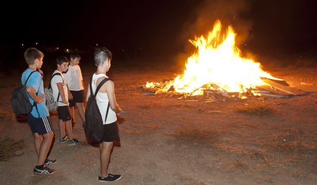 Bomberos pide a las asociaciones de vecinos su colaboración para evitar incidente durante las hogueras de San Juan - 1, Foto 1