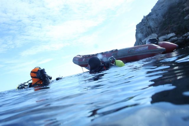 Prácticas del Grupo de Rescate Subacuático de Cruz Roja Española en Águilas - 1, Foto 1