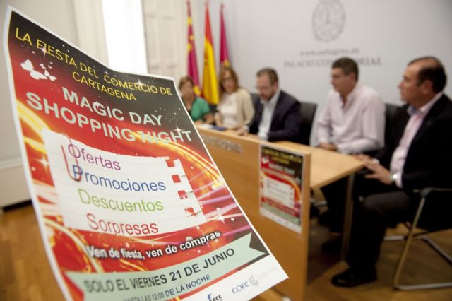 La Fiesta del Comercio mantendrá abiertas las tiendas el viernes hasta medianoche con importantes descuentosn Cartagena se mantienen hasta la medianoche - 3, Foto 3