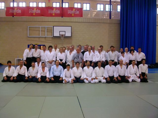 The Department of Sports and Aikido club closed down the season 2012/13 with exams aspiring black belt first dan, Foto 1