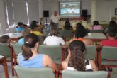 Cruz Roja Española en guilas imparte Talleres 'Aprender en la Playa' en el Club Nutico de la ciudad