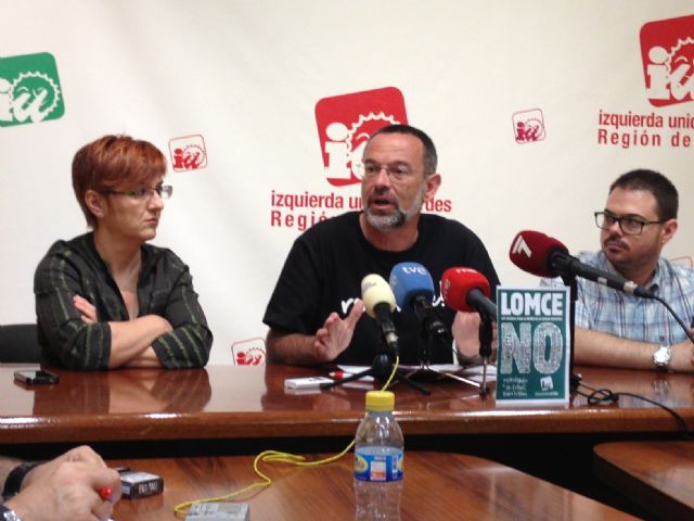 Díez anuncia en Murcia que IU promoverá una campaña de desobediencia civil si sale adelante la LOMCE - 1, Foto 1