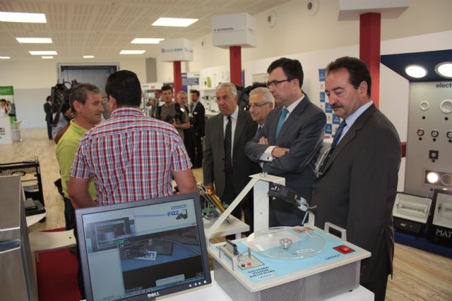 El Consejero Ballesta inaugura FREMMelectric, que conecta a las empresas de electricidad y telecomunicaciones con el futuro - 1, Foto 1