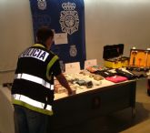 Desarticulada una organizacin criminal dedicada a la comisin de robos con fuerza en furgones de trasporte de tabaco