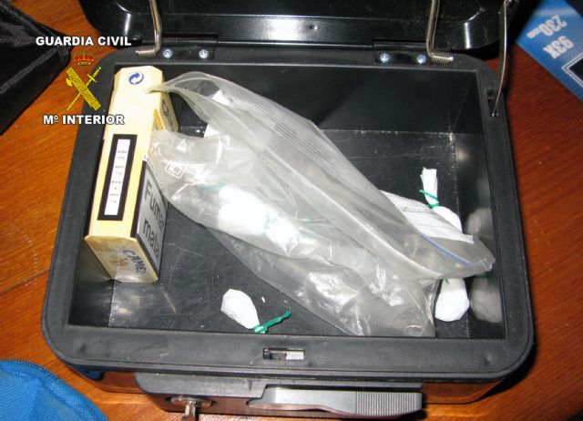 Civil Guard and local police dismantled a point Totana drug sales, Foto 2