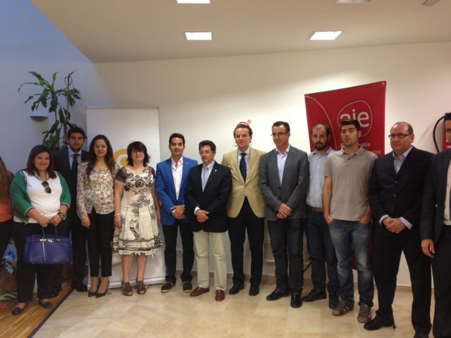 AJE Guadalentn celebra su Asamblea General Ordinaria 2013 acompañada de representantes polticos de toda la Comarca del Guadalentn, Foto 2