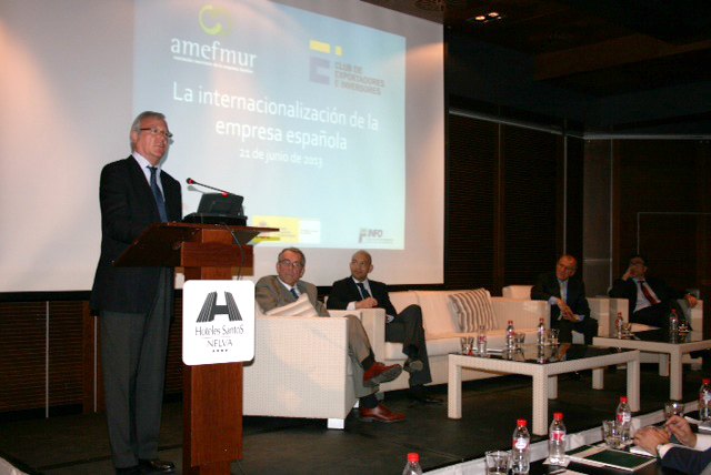 Valcárcel asegura que las buenas perspectivas de las exportaciones murcianas son un balón de oxígeno para la economía regional - 2, Foto 2