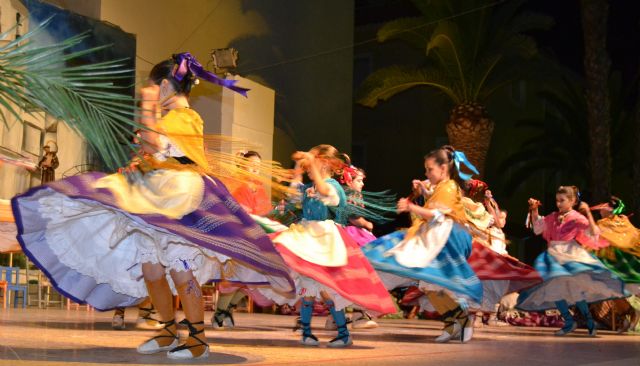 La Peña El Caldero abre el VIII Festival de Folclore con la celebración de una boda huertana - 4, Foto 4
