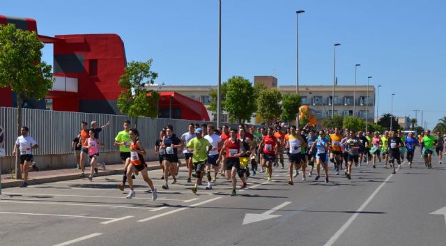 Más de 130 corredores sortean los 54 obstáculos de la carrera popular Pinatarius Obstaculum Cursus - 5, Foto 5