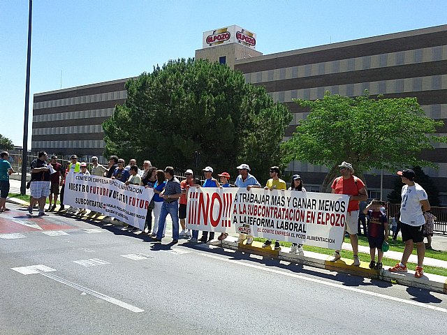 Manifestación multitudinaria Contra la Externalización del trabajo en ElPozo Alimentación en Alhama de Murcia - 4, Foto 4