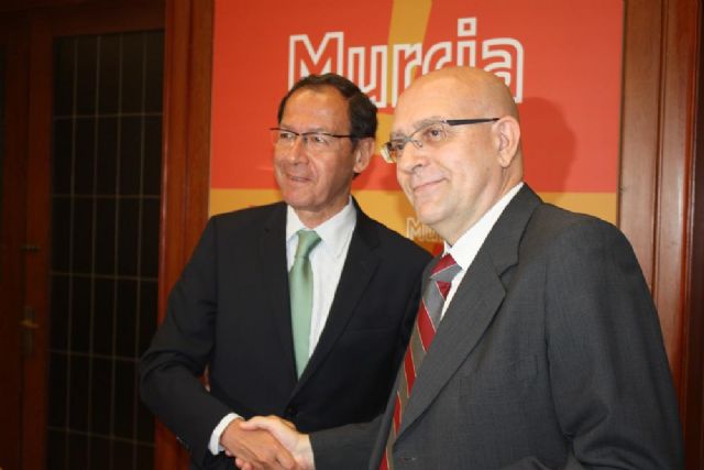 Los ciudadanos podrán gestionar todos sus tributos con el Ayuntamiento de Murcia desde las notarías - 1, Foto 1